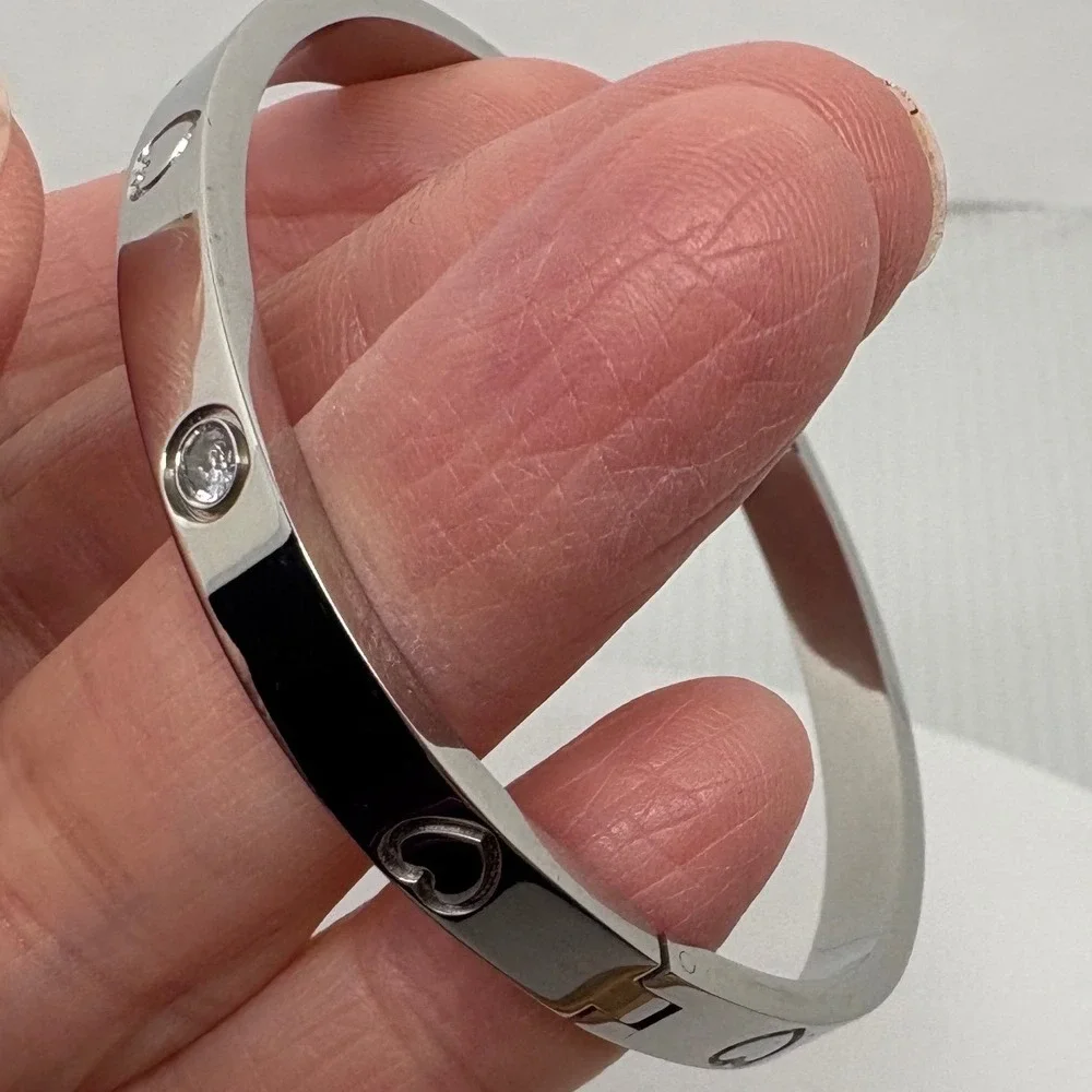 Silver Tone Heart and Crystal Hinged‎ Bangle Bracelet Polished Oval Cuff